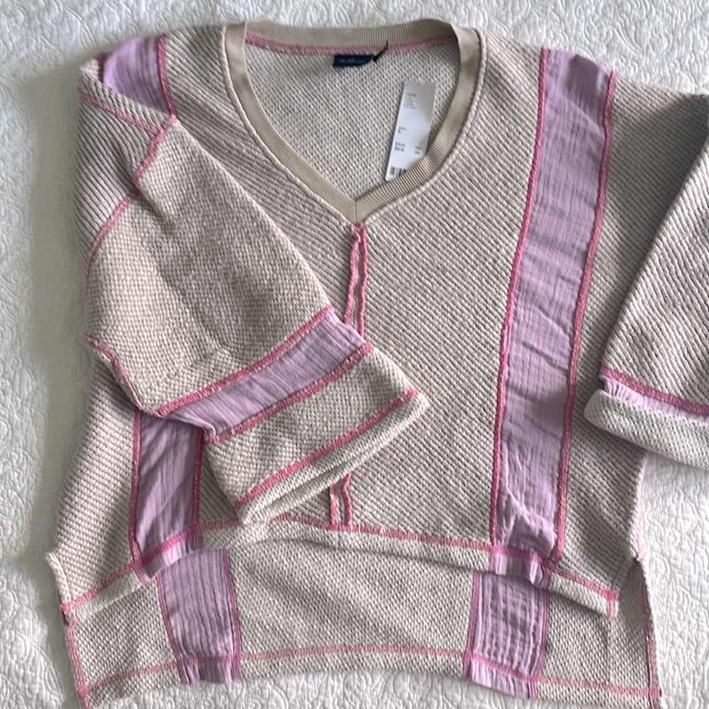 Urban outfitters v-neck casual top